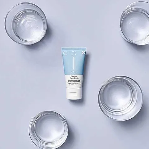 Naif Circulaire Gezichtsscrub 50Ml